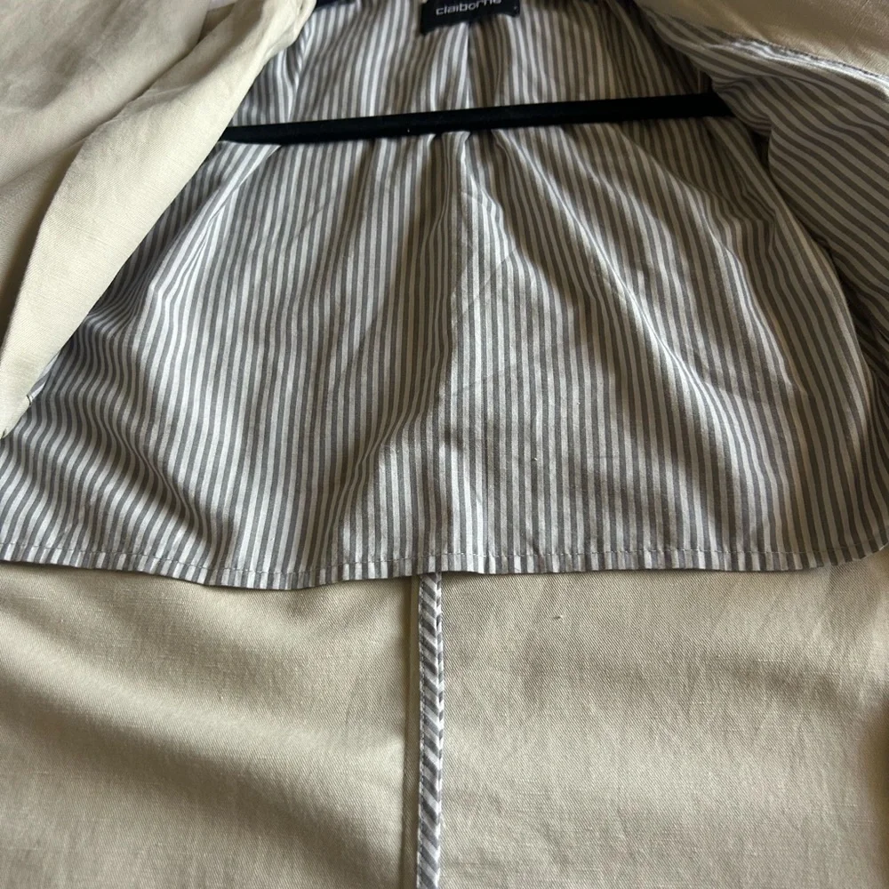 Claiborne Men's Beige Blazer